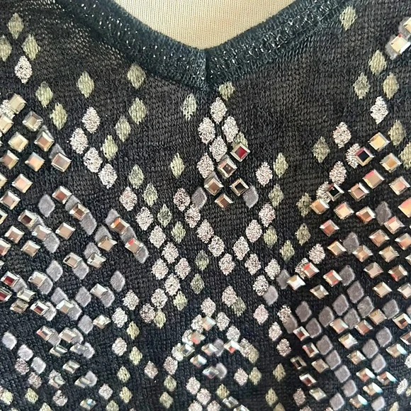 MISS ME BLINGY SWEATER⚜️Lightweight Black & Silver💎Hi-Low🖤Chevron Design on Back - Picture 5 of 10